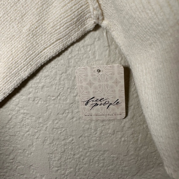 NWT Free People Easy Street Cropped Pullover Sweater - Ivory Medium - Picture 5 of 9